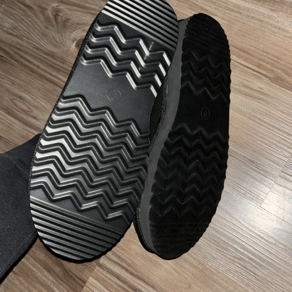 Suede Leather Slippers - Picture 4 of 4